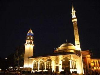 Мечеть Эфем Бей привлекает внимание тури
