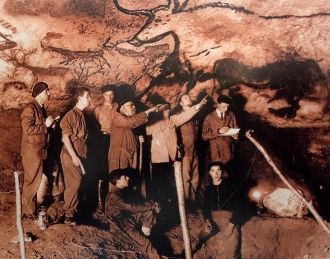 Раскопки в пещере проводились в 1902 – 1