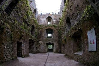 Внутренний двор замка Бларни.