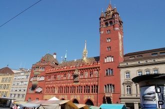 Базельская ратуша (Basler Rathaus или на