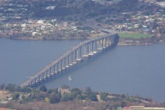Тасманский Мост – пятиполосный мост чере