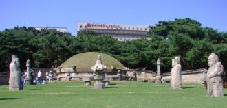 В июне 2009 года корейские гробницы дина
