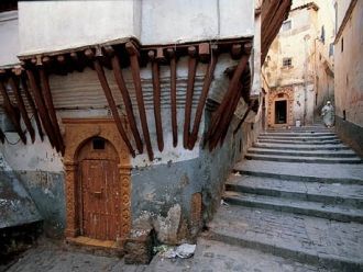 Двери в домах старого города.