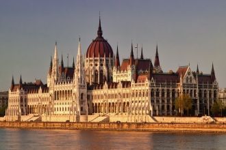 Здание венгерского парламента строилось 