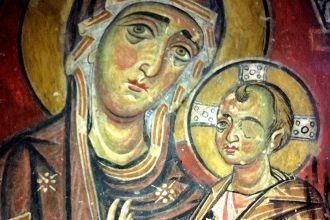 Кстати, изображения глаз святых на фресо