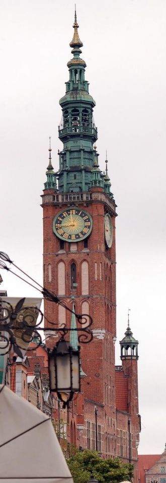 Башня ратуши Гданьска. Возведена еще в 1