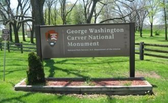Джордж Вашингтон Карвер монумент находит