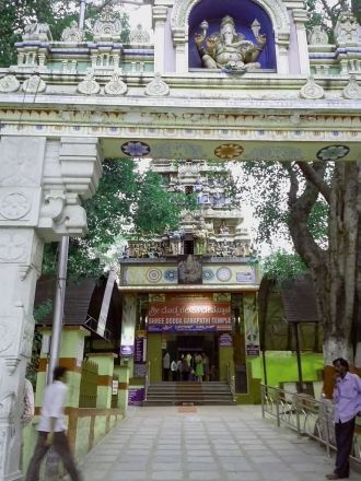 Архитектурный стиль храма является типич