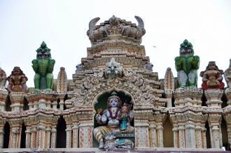 Фасад храма.