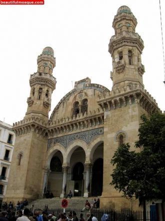 Мечеть Кетшава, Алжир, главный вход.