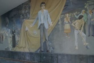 Музей украшает большая фреска на всю дли