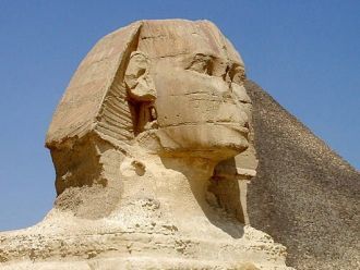 Пирамида Хефрена. Голова статуи Большого