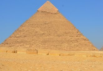 Пирамида Хефрена. Высота сооружения изна
