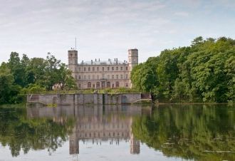 Вид на Гатчинский дворец с Серебренного 
