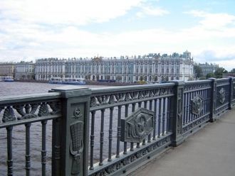 Дворцовый мост.Зимний дворец.Мост изнача