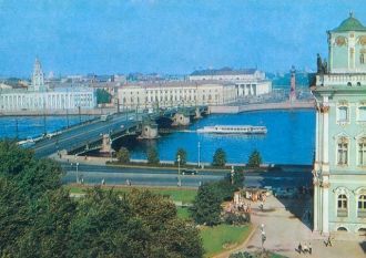 Дворцовый мост.Фото 1970-х .Мост прошел 