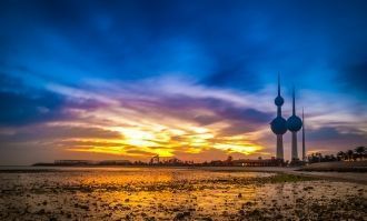 Башни Кувейта на закате.