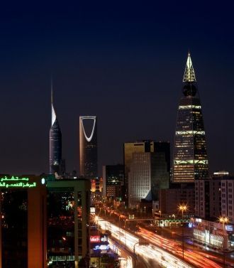 Столица Саудовской Аравии Эр-Рияд. Башня