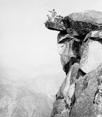 Долина Йосемити в 1865 году.