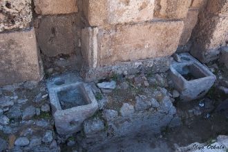 Древние туалеты.