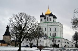 В самом центре кремля стоит главное его 