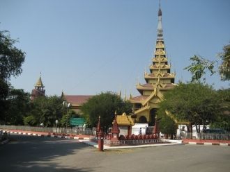 Дворец бирманского короля был возведен н