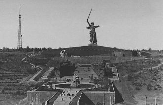 Памятник-ансамбль «Героям Сталинградской