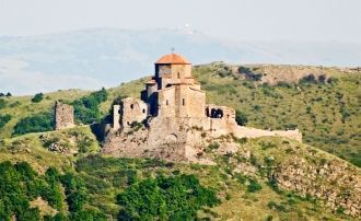 Мужской монастырь Джвари стоит на горе А