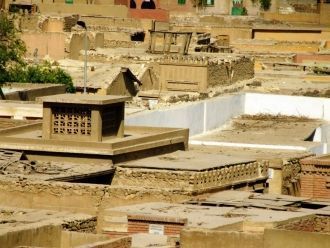 Большинство ликийских гробниц имеют необ