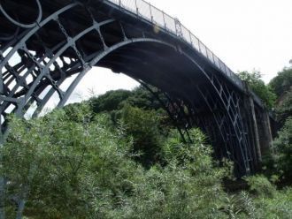 «Чугунный мост» через реку Северн в граф