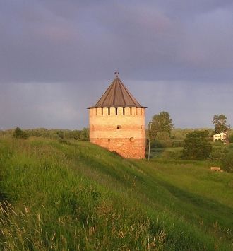 Белая (Алексеевская) башня отреставриров