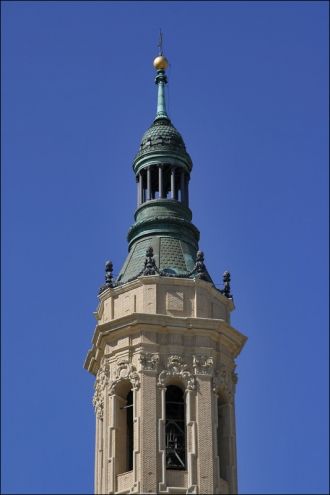 Башня Базилики Богоматери Пилар