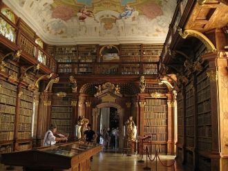 Библиотека аббатства.