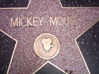 Звезда Микки Мауса на Аллее Славы, за вк