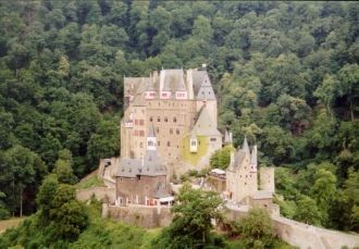 Замок Эльц