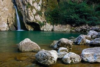 Агурские водопады — каскад водопадов на 