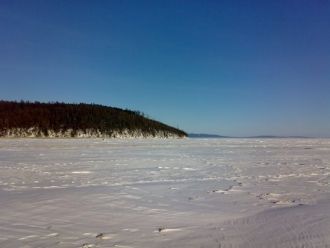 С конца декабря по март море покрыто льд