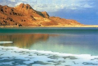 Мертвое море — представляет собой бессто