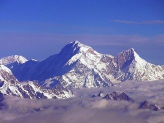 Главная вершина массива высотой 8586 м н