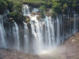 Водопад Каландула находится на африканск