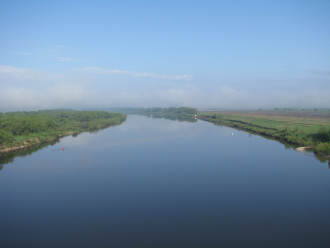 В 11-14 веках  река Ока была одновременн