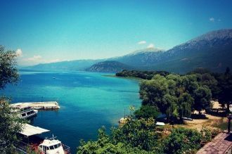 Из Охридского озера, как из Байкала, выт