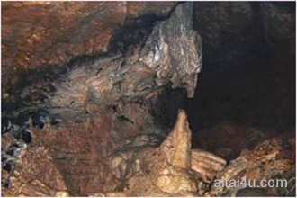 Вначале пещера называлась Кёк-Таш, что с