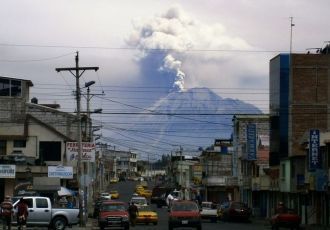 Крупнейшими извержениями стали извержени