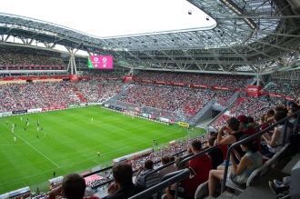 Вместимость Казань Арена 45 379 человек.