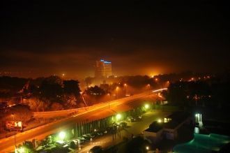 Ночной Бамако.
