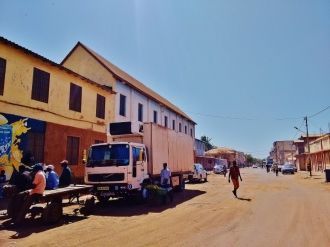 Улица Банжула.