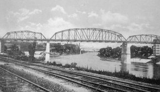 Пешеходный мост Шелби-Стрит был построен