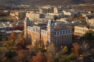 Фейетвилл с высоты.