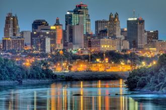 Канзас-Сити, штат Миссури. Вид на реку М